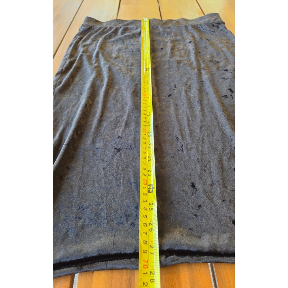 Torrid Black Velvet Pencil Skirt Size 1 Whimsigoth Halloween Ren Faire Witchy - Picture 7 of 7